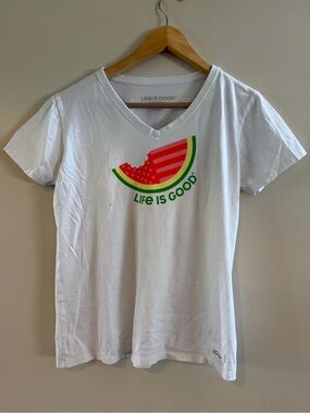Life Is Good 4th of July American flag White V-Neck Tee Watermelon Graphic med